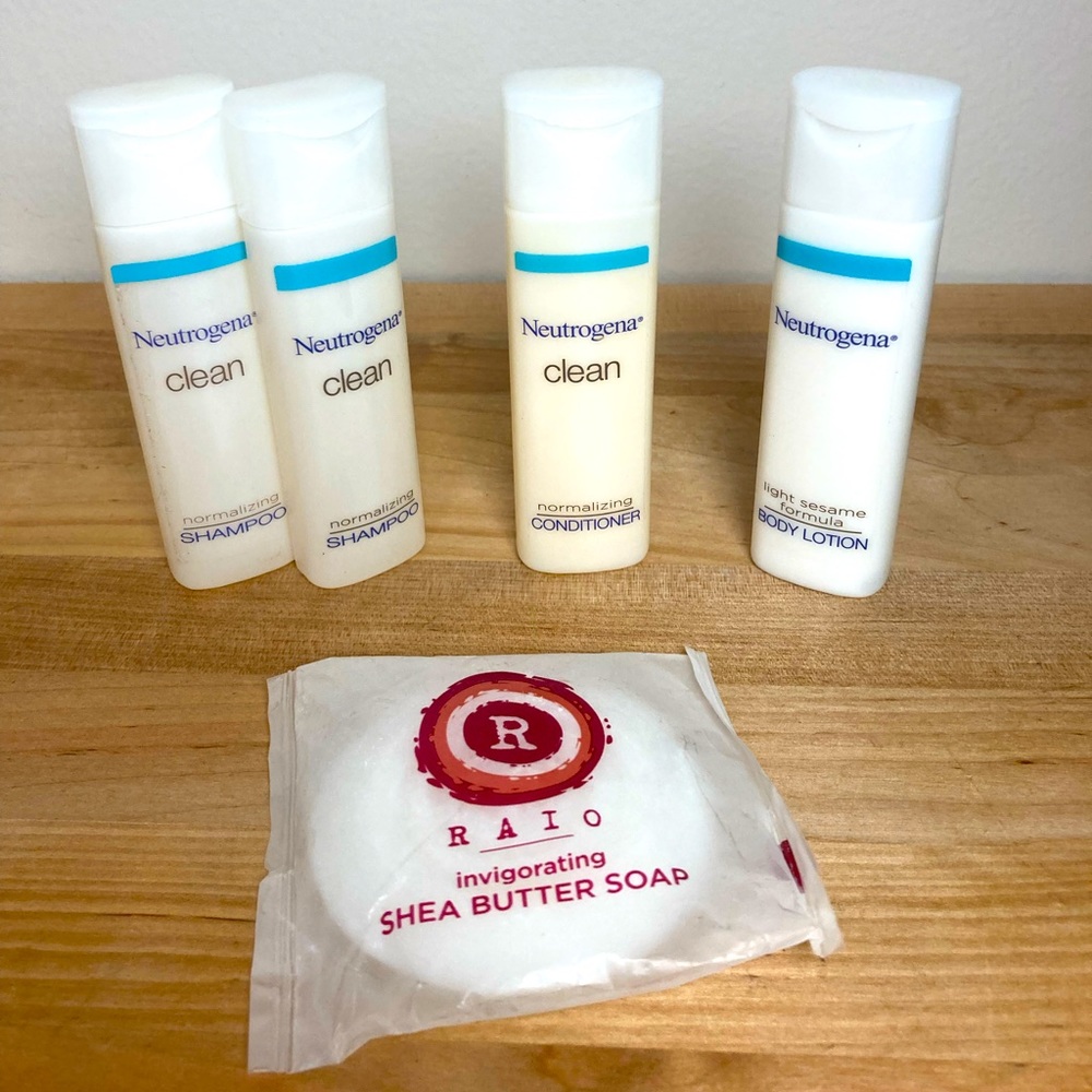 ☀️ Neutrogena shampoo, conditioner & lotion
